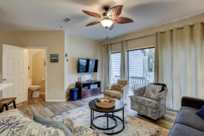Updated 2 BR Pet Friendly townhome at Ocean Breeze easy walk to beach and shops in Forest Beach
